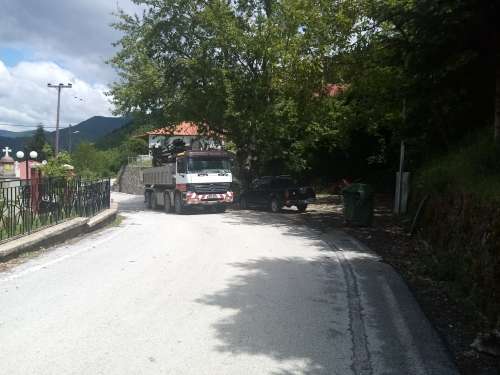 Άρχισαν οι γεωτρήσεις για την  οριστική τελική μελέτη των 8 χλμ... εδώ την Πέμπτη 19.5.2022... (η φωτό μπροστά στην εκκλ...